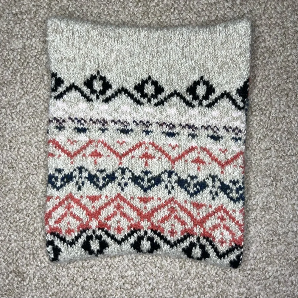 American Eagle Outfitters infinity scarf